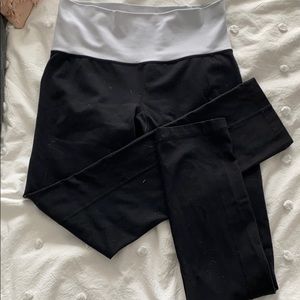 Lululemon Skinny Groove